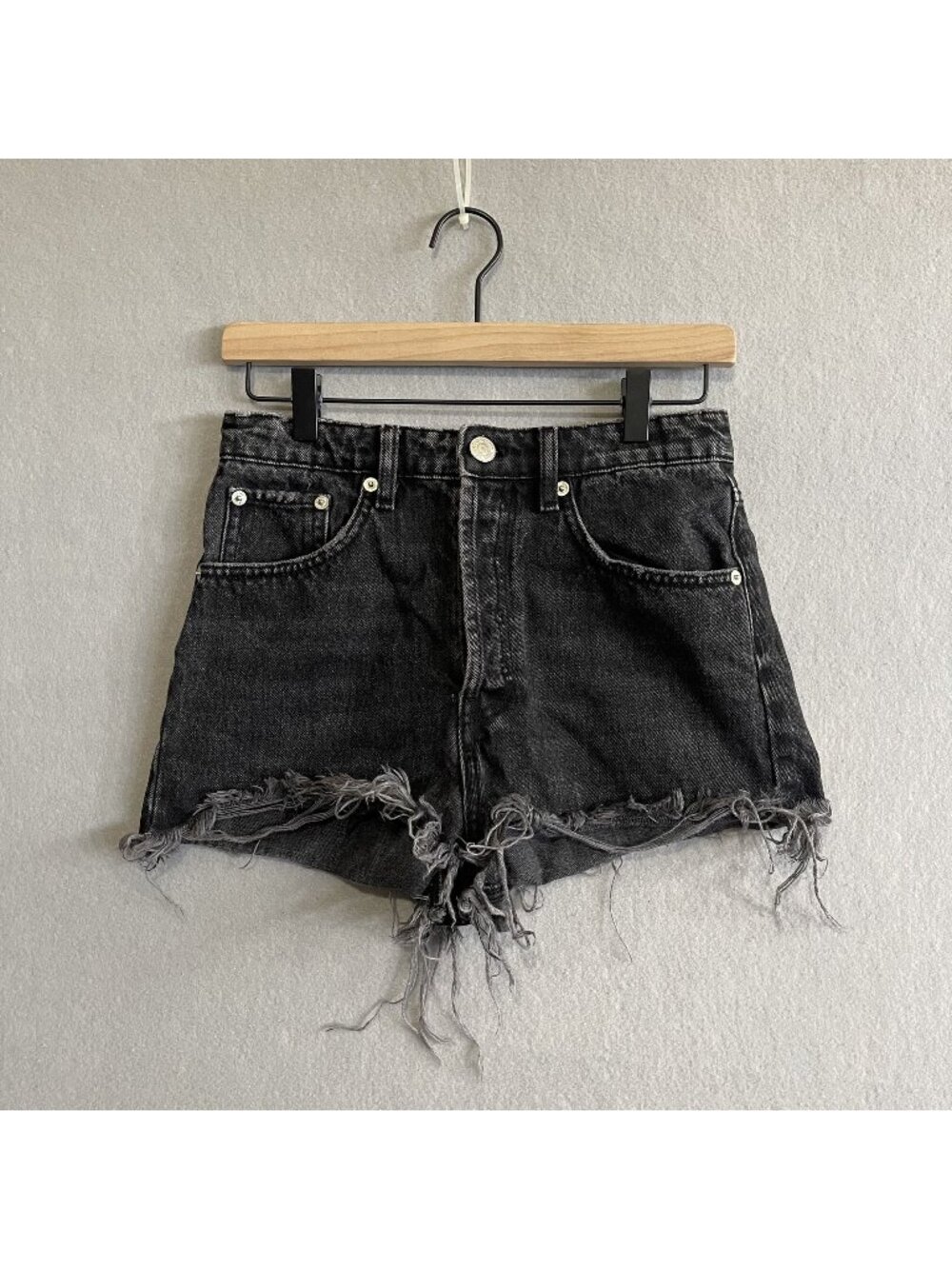 Zara Distressed Black Denim High-Waisted Button Fly Shorts Size 4